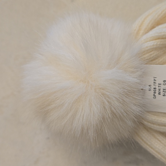 NWT GlamourPuss NYC Faux Fur Beaded Beanie - Picture 8 of 8